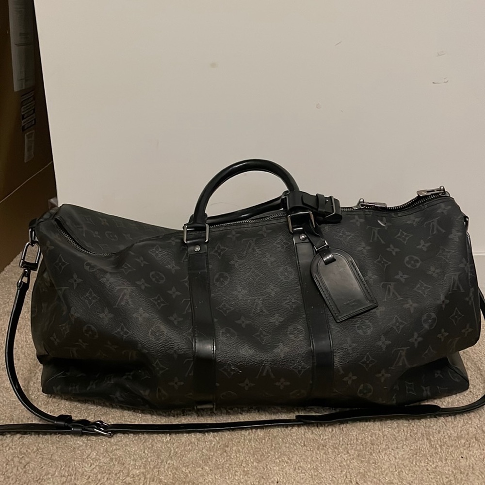 Like new authentic